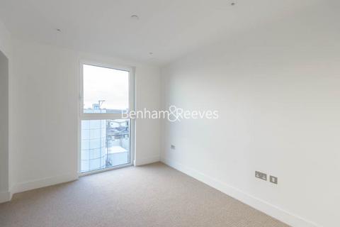 2 bedroom apartment to rent, Central Avenue, Fulham SW6