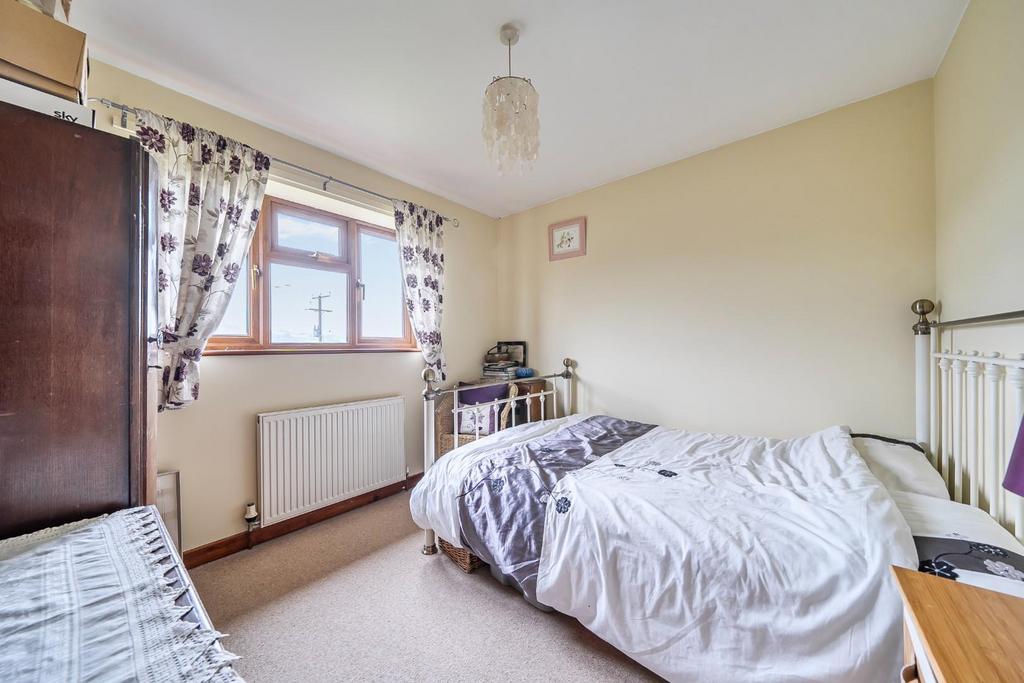 Bedroom 2.jpg
