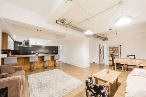 2 bedroom flat for sale, Curtain Road, London EC2A