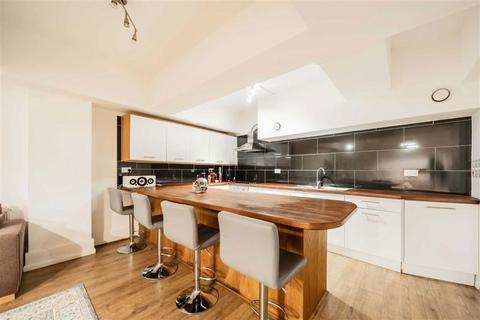 2 bedroom flat for sale, Curtain Road, London EC2A