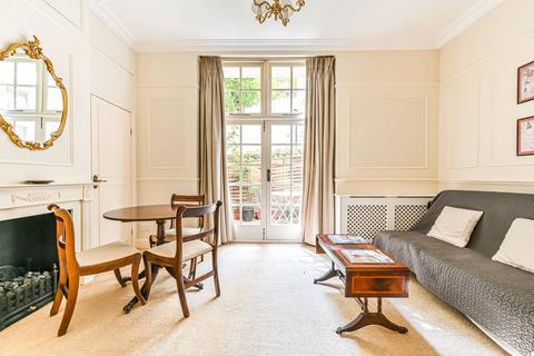 undefined, Warwick Square, Pimlico, London, SW1V