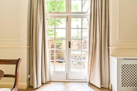 undefined, Warwick Square, Pimlico, London, SW1V