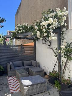2 bedroom flat for sale, Sackville Road, Hove BN3