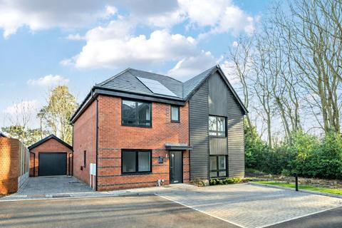 Mayflower Street, Hazlemere, High Wycombe
