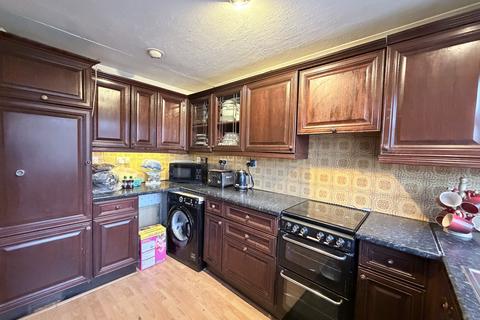 1 bedroom in a house share to rent, Woodfield Avenue, Wembley, HA0