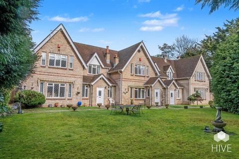 2 bedroom semi-detached house for sale, Manor Road, Bournemouth BH1