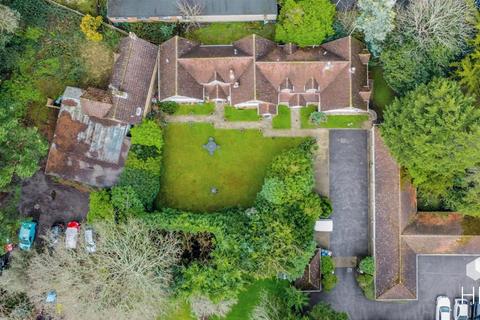 2 bedroom terraced house for sale, Manor Road, Bournemouth BH1