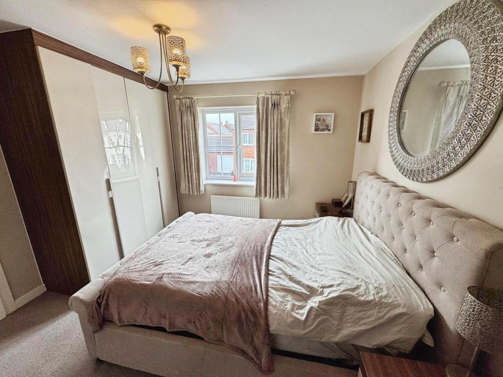 Bedroom One.jpeg