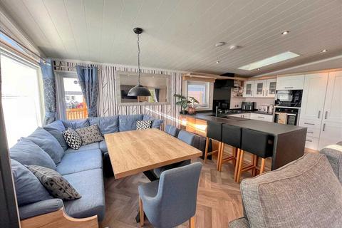 3 bedroom park home for sale, Walton on the naze CO14