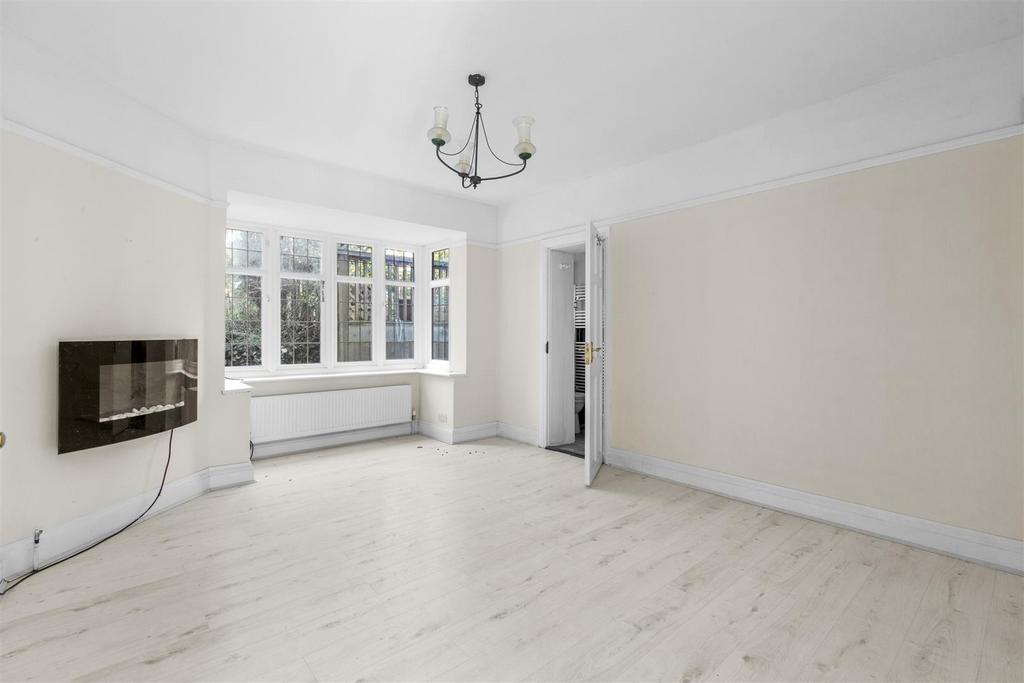 Ground Floor Bedroom (House)