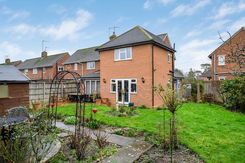 3 bedroom semi-detached house for sale, Lambourne Crescent, Bicester, OX26