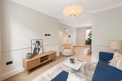 undefined, Graham Terrace SW1