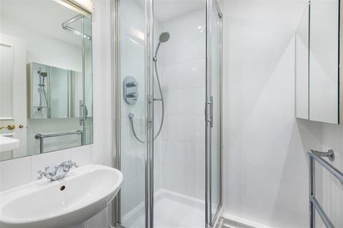4 bedroom flat to rent, Grosvenor Square, Mayfair, London W1K