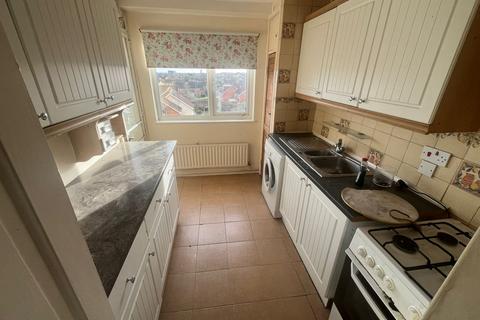 3 bedroom flat for sale, Byron Way, Northolt, UB5 6AZ