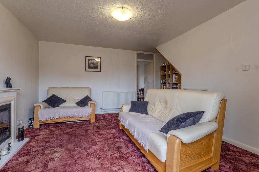 Living Room (2)