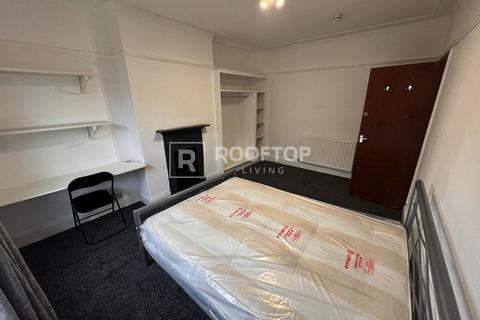 6 bedroom house to rent, Manor Terrace, Leeds LS6