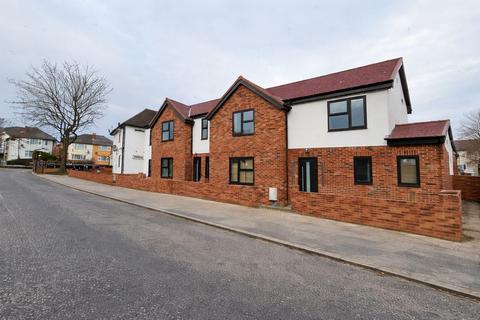 2 bedroom flat to rent, Greenford Road, Greenford, UB6