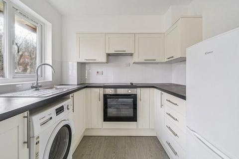 undefined, Tilebarn Close, Oxfordshire RG9