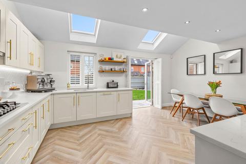 5 bedroom detached house for sale, Barge Crescent, Aylesbury HP22