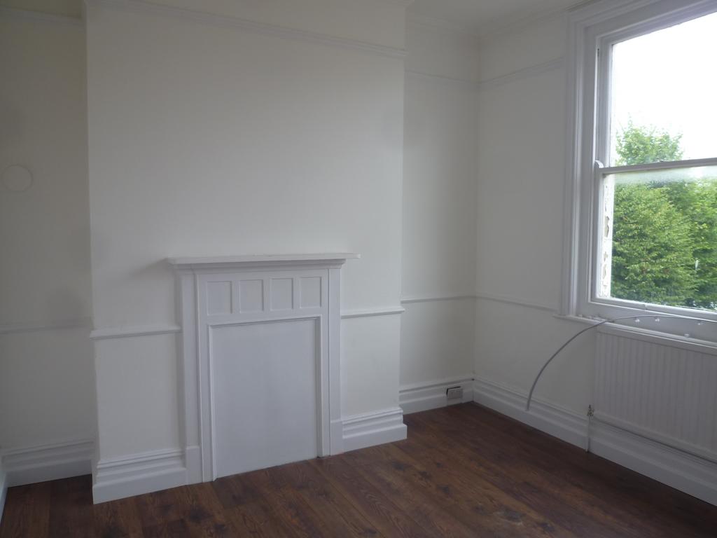 Bedroom.JPG