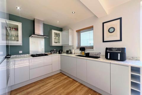 3 bedroom semi-detached house for sale, Woodford Avenue, Plymouth PL7