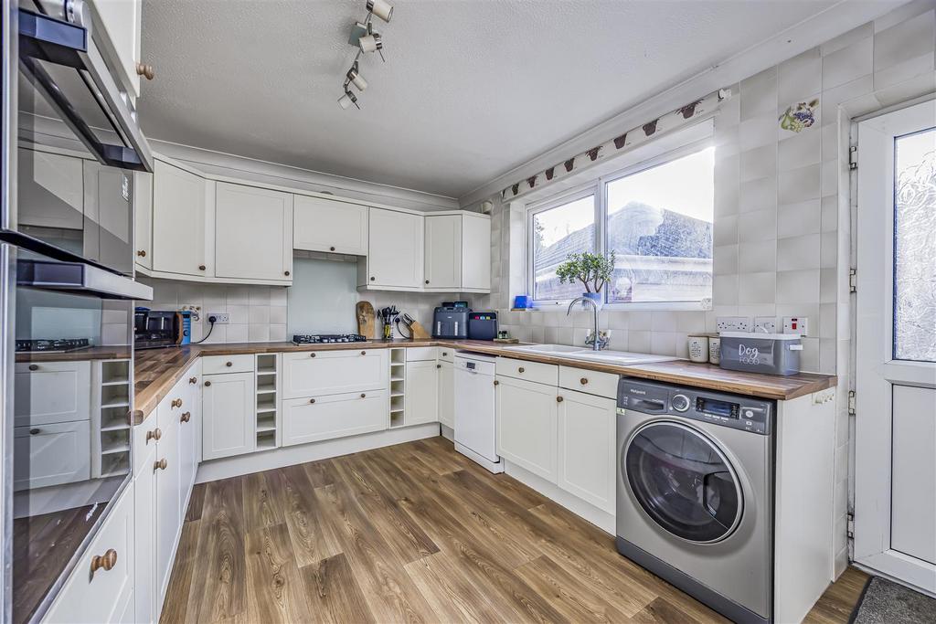 38 Saltmarsh Lane, Hayling Island-Portico Marketing