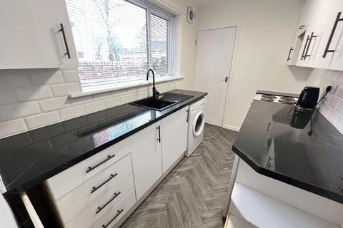 2 bedroom terraced house to rent, Woodlands Road, Bishop Auckland