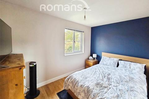 2 bedroom terraced house for sale, Galloway Close, Shaw, Swindon