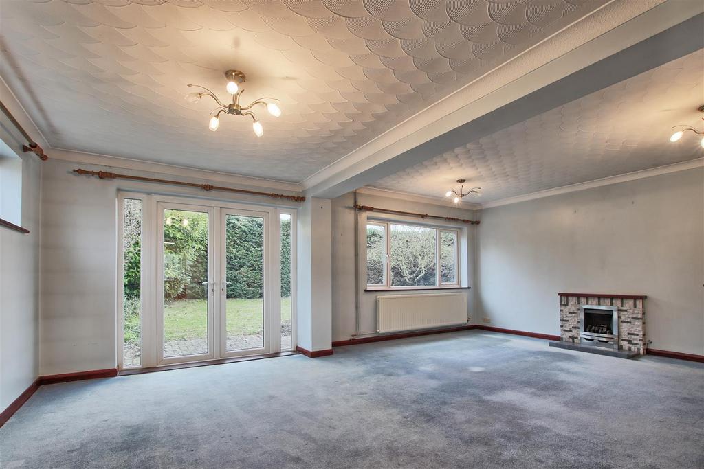 Living Room.jpg