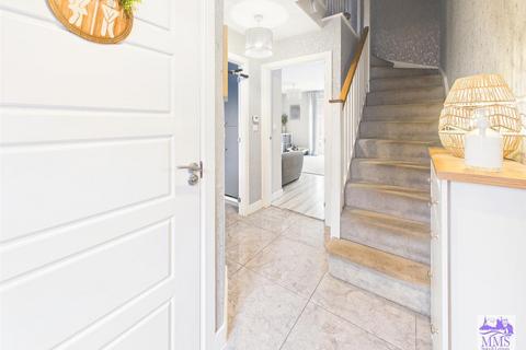 3 bedroom terraced house for sale, Rosina Grove, Castle Hill, Ebbsfleet Valley, Swanscombe