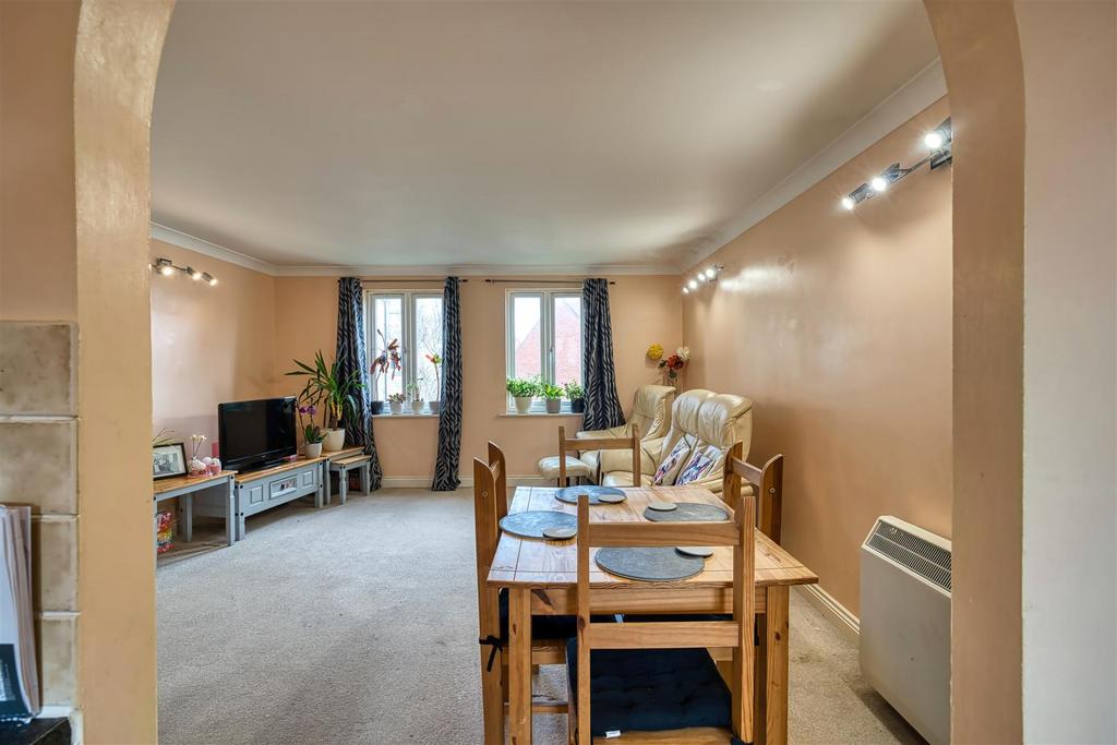 Sitting / Dining Room