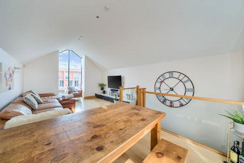 undefined, Oddfellows Road, Newbury RG14