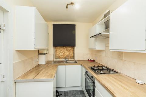 2 bedroom terraced house for sale, Ellerker Avenue, Doncaster DN4