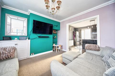 2 bedroom terraced house for sale, Putteridge Road