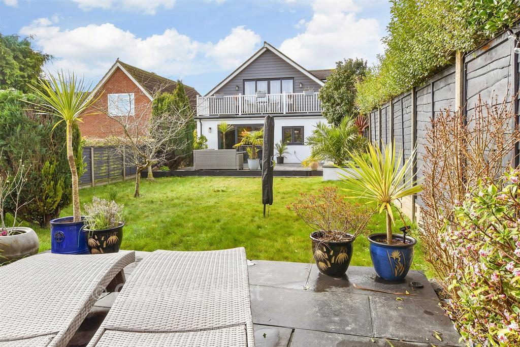 External Lifestyle Photograph
