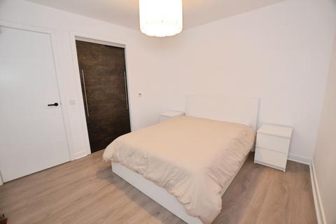 1 bedroom flat to rent, Dryden Street, Leith, Edinburgh, EH7