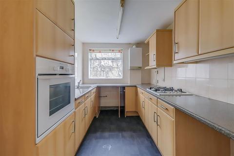 2 bedroom flat for sale, Aldsworth Avenue, Worthing BN12