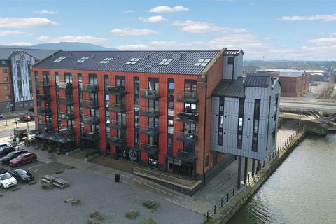 undefined, Provender, Gloucester Docks