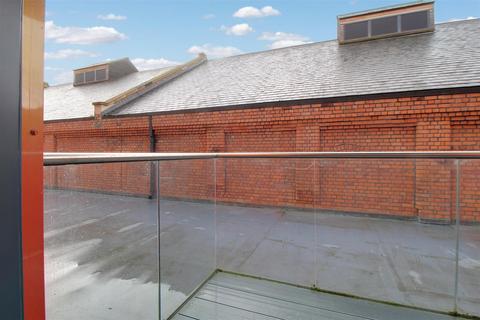 undefined, Provender, Gloucester Docks