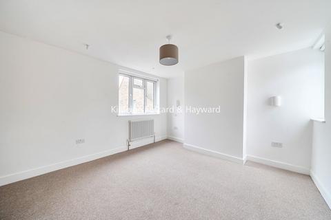 2 bedroom flat to rent, Ellesmere Road, London, W4