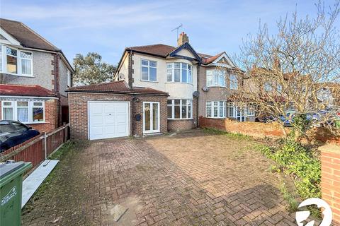 3 bedroom semi-detached house to rent - Leysdown Road, London, SE9