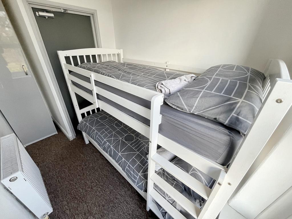 F3 Bed32