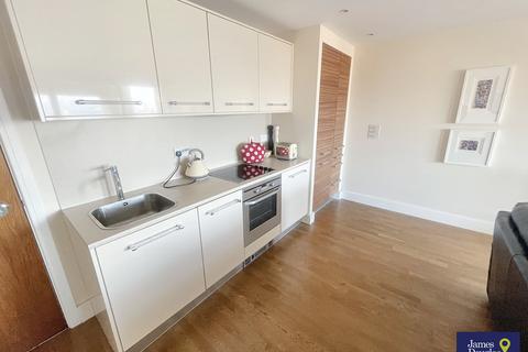 2 bedroom apartment for sale, Vega House, Cardiff CF10