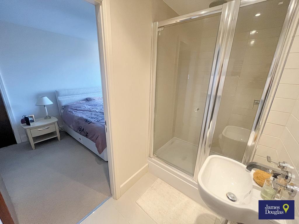 Ensuite1