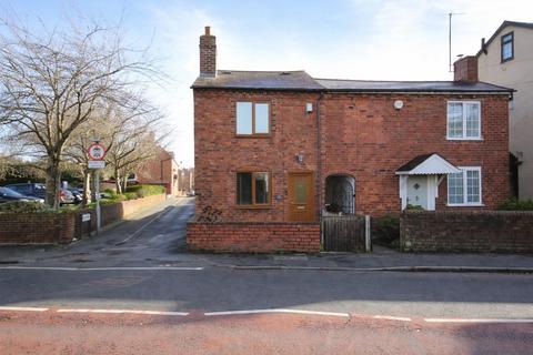 2 bedroom semi-detached house for sale, Amblecote Road, Brierley Hill DY5