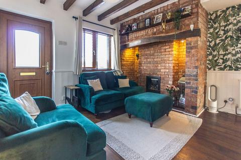 2 bedroom semi-detached house for sale, Amblecote Road, Brierley Hill DY5