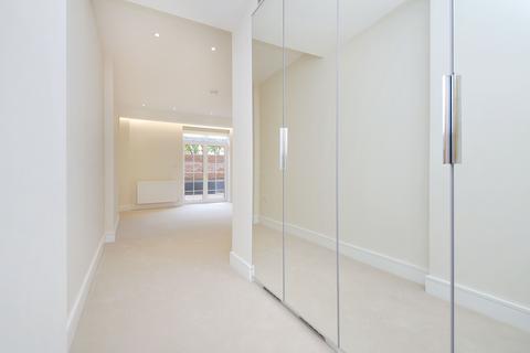 2 bedroom apartment to rent, Beechcroft Avenue, Golders Green  NW11
