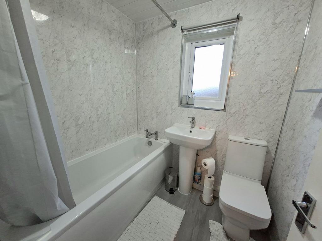 Family bathroom