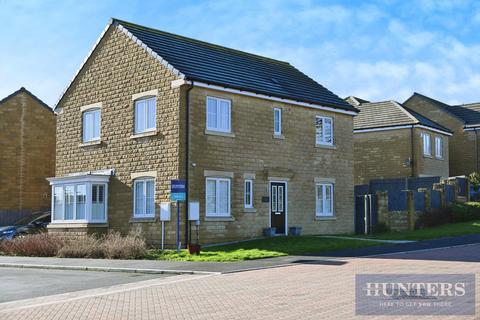4 bedroom detached house for sale, Priestley Crescent, Bradford