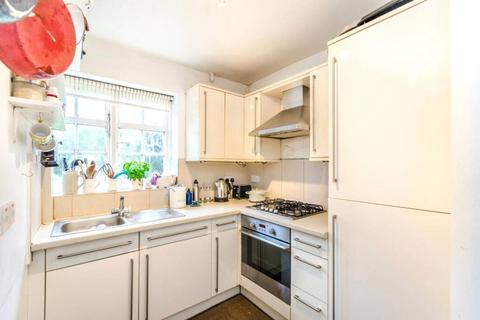 1 bedroom apartment to rent, Neale Close, London, N2